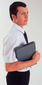 Abbildung 1: Die wichtigste Bedrohung, vor der verschlüsselte Dateisysteme wirksam schützen, ist der Diebstahl von Notebooks, PDAs, CDs oder Festplatten. Weitere Bedrohungsszenarien erweisen sich als reichlich unrealistisch.