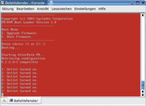Abbildung 2: Sind in Minicom die richtigen Kommunikationsparameter eingestellt, lässt sich der Start der Steckleiste direkt mitverfolgen.