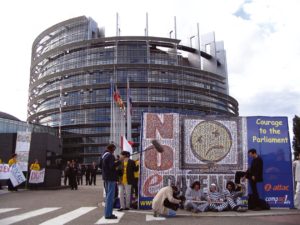 Abbildung 3: Öffentliche Proteste gegen Softwarepatente trugen zur Ablehnung der EU-Richtlinie bei.