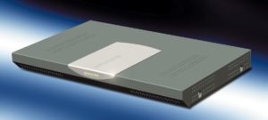 Abbildung 3: Das Highend-Produkt aus der IPanema-Appliance-Reihe. Diese Box kümmert sich um das Traffic Shaping am Gigabit-Internetzugang. Sie stimmt sich dazu mit den Gegenstellen ab, um Quality of Service von Ende zu Ende festzusetzen. Die Konfiguration stammt von einer Workstation mit IP-Boss.