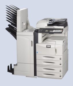 Abbildung 3: Kyocera lieferte ein Vorserienmodell des Multifunktionskopierers KM-5050, dessen Linux-Firmware noch nicht fertig war. Qualitäts- und Leistungstests waren deshalb nicht erlaubt.