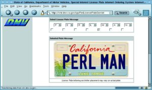 Abbildung 4: Wer sein Auto in Kalifornien gemeldet hat, kann sich sein künftiges Nummernschild auf der Website des Department of Motor Vehicles selbst zusammenstellen, inklusive des Schriftzugs.