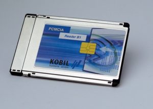 Abbildung 4: Der PCMCIA-Reader B1 von Kobil in der Größe einer Smartcard ist zweigeteilt, um die Karten überhaupt aufnehmen zu können.
