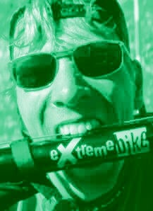 Andreas Fritzsche hat Kartografie an der Fachhochschule München studiert und ist seit nunmehr 1991 am Lehrstuhl für Raumforschung, Raumordnung und Landesplanung an der Technischen Universität München unter anderem auch als ambulanter Geo-Datenhuber beschäftigt. Er hofft allerdings weiterhin auf die Reinkarnation als Experte für Linux-Systeme.