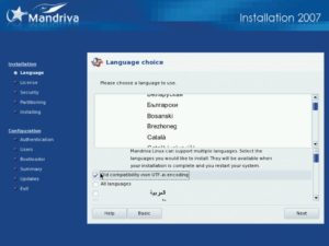 Abbildung 1: Mandriva lässt dem Anwender bei der Installation die Wahl, mit welcher Zeichensatzkodierung das System arbeitet. Von ein paar Schönheitsfehlern abgesehen, arbeitet die Install-Routine gut.