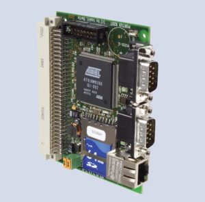 Abbildung 1: Der Workshop verwendet als Beispiel für die Zielplattform ARM. Im Bild der ARM-Singleboard-Computer Taskit Portux920T mit dem Controllerchip Atmel AT91RM9200, zwei seriellen Schnittstellen, 100 MBit/s Ethernet und JTAG-Unterstützung.