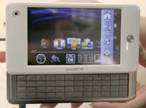 An Bord des MID tut ein angepasstes Ubuntu Dienst.