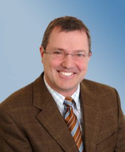 Richard Seibt, früher unter anderem Geschäftsführer und Vorstand bei IBM, Suse und Novell, ist Vorstandsvorsitzender der Open Source Business Foundation e.V.