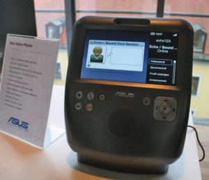 Abbildung 3: Videophone mit Skype-Unterbau von Asus. An Bord ist ein System aus freier Software, für das es auf Anfrage auch Quellcode gibt