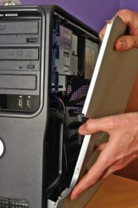 Abbildung 1: Der Gesetzgeber unterscheidet zwischen mittelbaren, unmittelbaren Zugriff oder Datenträgerüberlassung. (Bild: © Paul Maguire, Fotolia.com)