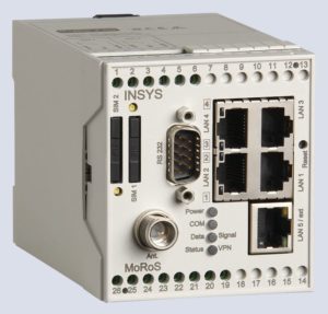 Abbildung 1: Mini-Router für den Industrie-Einsatz: Auf nur sieben mal sieben Zentimetern sind neun Anschlüsse untergebracht. Fünf LAN-Ports des Switch, zwei SIM-Karten samt Antenne und die obligatorische serielle Schnittstelle.