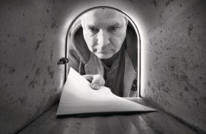 Abbildung 1: Liegt ein Abmahnschreiben im Briefkasten, heißt es, Ruhe zu bewahren und den Sachverhalt zu prüfen. Der Rechtsrat erläutert die wichtigsten Themenkreise. (© Robert Byron, Fotolia.com)