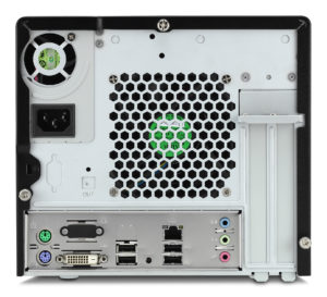 Rückansicht: Der Mini-PC verträgt einiges an Peripherie.