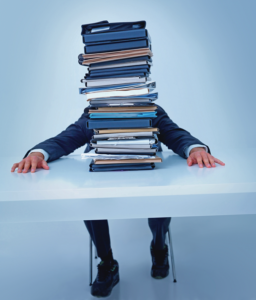Abbildung 1: Recht auf Information – Bürger haben freien Zugang zu aktenkundigen Informationen.© Yuri Arcurs, 123RF.com