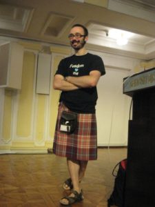 Der Debian-Projektleiter Stefano Zacchiroli - im seit der Debconf in Edinburgh traditionellen Debian-Kilt.
