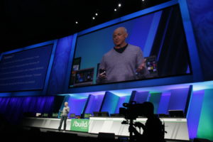 Pompös: Steven Sinofsky präsentiert Windows 8.