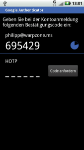 Abbildung 1: Die Smartphone-Applikation von Google präsentiert sich aufgeräumt und zeigt oben eine TOTP-Ziffer, unten das HOTP-Eingabefeld.