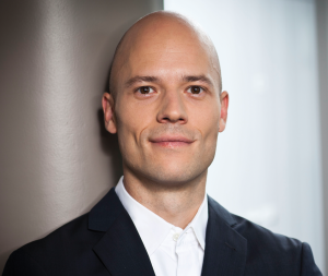 Abbildung 3: Dirk Herrmann, Senior Solution Architect mit Schwerpunkt System Management, Prozessintegration und Cloud bei Red Hat.