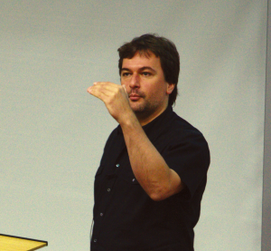 Abbildung 5: Mirko Böhm zum Status der Meritokratie. Das KDE-Projekt hat mit Kritik von Anwendern zu kämpfen und will sich einiges einfallen lassen.