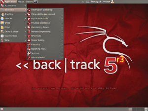Abbildung 1: Sicherheitsbewusste Admins finden auf der Backtrack-DVD zahlreiche Tools, die ihnen dabei helfen, Schwachstellen im eigenen Netzwerk aufzuspüren.
