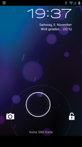 Abbildung 2: Der Lockscreen ähnelt dem von Honeycomb, besitzt aber deutlich mehr Funktionen.