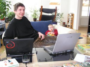 Abbildung 1: Andreas Schuldei (links) ist einer der insgesamt sieben Kandidaten für das Amt des Debian Project Leader.