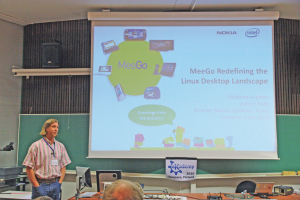 Abbildung 2: Fast eine Stunde DVD-Video: Meego-CEO Valtteri Halla bei seiner Keynote auf der KDE Akademy in Tampere.
