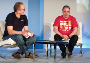 Abbildung 1: Auf der Linuxcon 2012: Linus Torvalds im Gespräch mit Intels Dirk Hohndel.
