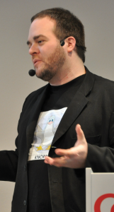 Abbildung 1: Klaus Knopper zeigt im Open Source Forum täglich die neue Version seines Live-Linux Knoppix.