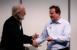"Lifetime-Achievement" - dieser Award ging an Linus Torvalds. John Maddog Hall wird ihn überbringen.