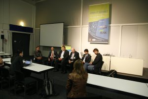 Die abschließende Podiumsdiskussion im Polittrack des Open IT Summits.