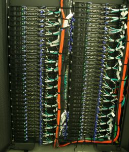 Die Hardware des C2PAP-Rechenclusters am Leibniz-Rechenzentrum (Quelle: LRZ).
