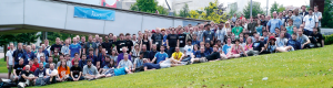 Abbildung 3: Gruppenfoto bei der Akademy 2013 in Bilbao: Sowohl KDE als auch …