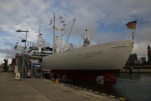 Der Frachter Cap San Diego, Austragungsort des OX Summit 2013.