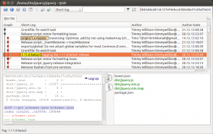 Abbildung 7: Qgit zeigt im oberen Bereich eine Liste der letzten Commits. Die einzelnen Branches visualisiert die KDE-Anwendung als Diagramm. Benutzer schalten über Reiter zwischen Logfile und Diff-Output um.