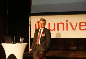 "Die NSA-Affäre hat einen Paradigmenwechsel gebracht" Peter Ganten beim Univention Partner Summit 2014.