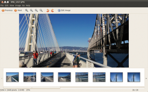Abbildung 5: In einem Kilometer Umkreis findet Elasticsearch weitere Bilder von der Bay Bridge und stellt sie als Thumbnails für den Nutzer bereit.