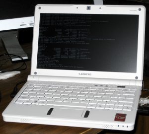 Im Lemote Yeeloong steckt ein MIPS-Prozessor und freie Firmware (CC-BY-2.0 c.j.b)