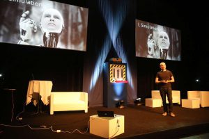Aral Balkan bei der Keynote auf dem OX Summit 2014.