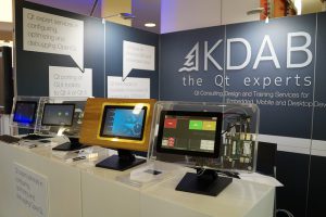 Unter anderem ist der Qt-Spezialist Kdab mit einem Stand vertreten (Bild: Kevin Funk, CC-BY-2.0).