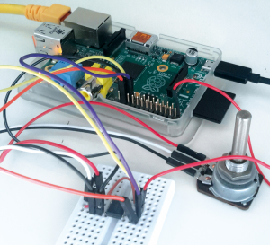 Abbildung 5: Der Versuchsaufbau mit dem AD-Wandler am Raspberry Pi.