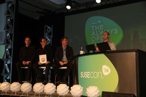 Von rechts nach links: Miller, Flaxa, Kirch und Eckermann auf der Susecon 14 in Orlando.