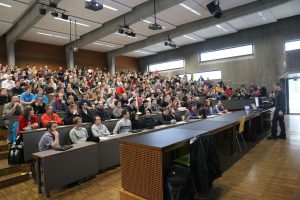 Red Hats Tim Burke bei seiner Keynote auf der Devconf 2015.