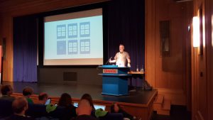 Mark Collier, COO der Open Stack Foundation, hält seine Keynote auf dem Open Stack Dach Day 2015.