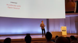 CTO Brandon Philips stellte technische Neuerungen von Etcd 3.0 vor.