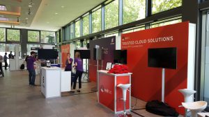 Open-Source- und Telco-Anbieter trafen sich auf dem OPNFV-Summit.