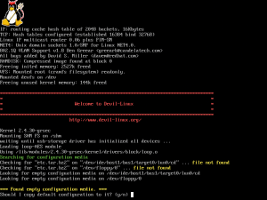 Abbildung 4: Nicht nur beim Booten verzichtet Devil-Linux auf eine grafische Oberfläche.