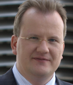 Holger Dyroff machte Karriere zuerst bei Suse und später bei Novell. Er ist Managing Director bei Owncloud und Mitglied der Open Source Business Alliance.