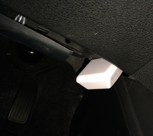 Abbildung 3: Der OBD-Port zum Einstecken des Adapters befindet sich meist unterhalb des Armaturenbretts.