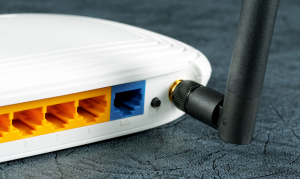 Abbildung 1: Immer mehr WLAN-Router werden mit einem Hinweis auf die GPL ausgeliefert, weil ihre Firmware auf Linux beruht. Das ist das Ergebnis etlicher gerichtlicher Auseinandersetzungen.
